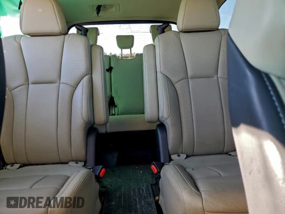 ✅ 2019 Subaru Ascent Limited • VIN: 4S4WMAPD7K3481469 • Лот: 93605855. Опубликован ранее на Copart с пробегом 70 009 миль. Бесплатный доступ к архиву аукционных продаж из США и подробный отчёт об истории автомобиля на DreamBid. Изображение 10.