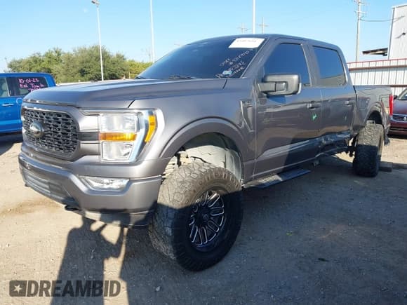 ✅ 2022 Ford F-150 XL • VIN: 1FTFW1E53NFC29733 • Lot: 43407694. Listed on IAAI with 45,311 mi. Free auction sales archive from the USA and detailed vehicle history report at DreamBid. Image 17.