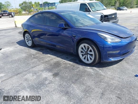 ✅ 2021 Tesla Model 3 Standard Range Plus • VIN: 5YJ3E1EA5MF031872 • Lot: 42082538. Wystawiony na IAAI z przebiegiem 59 809 mil. Bezpłatny archiwum sprzedaży aukcyjnych z USA i szczegółowy raport historii pojazdu na DreamBid. Zdjęcie 1.