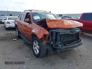 ✅ 2008 Chevrolet Avalanche LTZ • VIN: 3GNEC12J48G216702 • Lot: 41753596. Listed on IAAI with 299,925 mi. Free auction sales archive from the USA and detailed vehicle history report at DreamBid. Image 1.