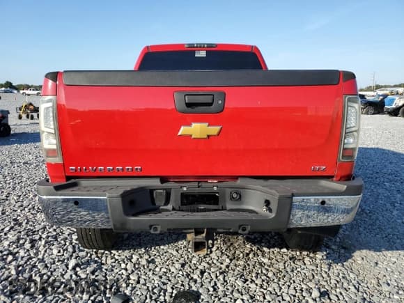 ✅ 2007 Chevrolet Silverado 2500HD 1LT • VIN: 1GCHK23617F514391 • Lot: 86234595. Wystawiony na Copart z przebiegiem Nie podano. Bezpłatny archiwum sprzedaży aukcyjnych z USA i szczegółowy raport historii pojazdu na DreamBid. Zdjęcie 6.