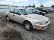 ✅ 1993 Toyota Camry DLX • VIN: 4T1SK11E6PU180747 • Lot: 64990075. Wystawiony na Copart z przebiegiem 109 692 mil. Bezpłatny archiwum sprzedaży aukcyjnych z USA i szczegółowy raport historii pojazdu na DreamBid. Zdjęcie 4.