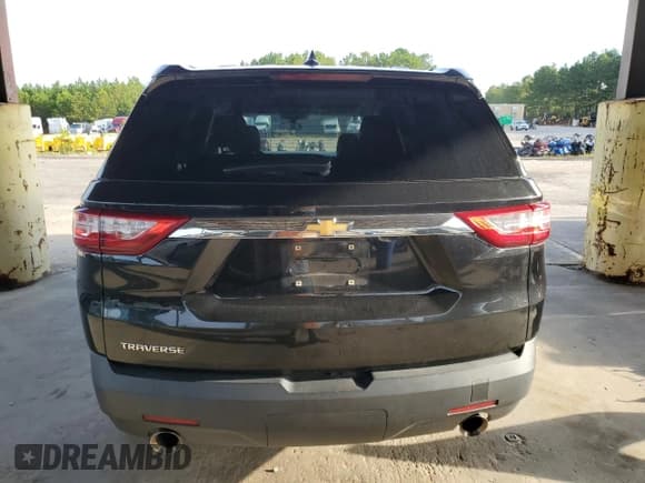 ✅ 2018 Chevrolet Traverse LS • VIN: 1GNERFKW2JJ207749 • Lot: 69281454. Wystawiony na Copart z przebiegiem 103 457 mil. Bezpłatny archiwum sprzedaży aukcyjnych z USA i szczegółowy raport historii pojazdu na DreamBid. Zdjęcie 6.