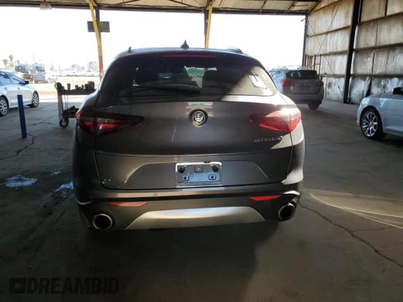 ✅ 2019 Alfa Romeo Stelvio • VIN: ZASPAJANXK7C38905 • Lot: 90012625. Wystawiony na Copart z przebiegiem 84 414 mil. Bezpłatny archiwum sprzedaży aukcyjnych z USA i szczegółowy raport historii pojazdu na DreamBid. Zdjęcie 6.
