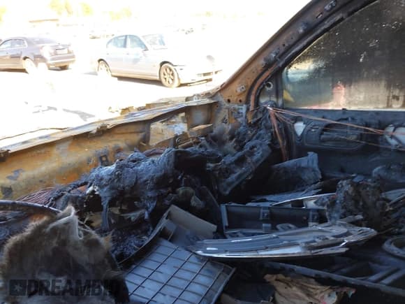 ✅ 2019 Chevrolet Silverado 1500 Work Truck • VIN: 3GCPWAEH5KG194797 • Lot: 41214070. Wystawiony na IAAI z przebiegiem Nie podano. Bezpłatny archiwum sprzedaży aukcyjnych z USA i szczegółowy raport historii pojazdu na DreamBid. Zdjęcie 12.