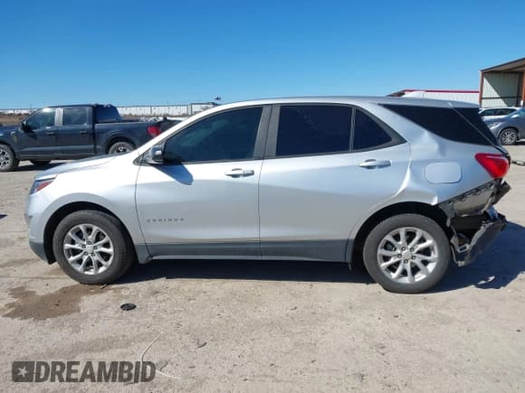✅ 2020 Chevrolet Equinox LS • VIN: 3GNAXFEV2LS688465 • Лот: 41722111. Опубликован ранее на IAAI с пробегом 101 246 миль. Бесплатный доступ к архиву аукционных продаж из США и подробный отчёт об истории автомобиля на DreamBid. Изображение 14.