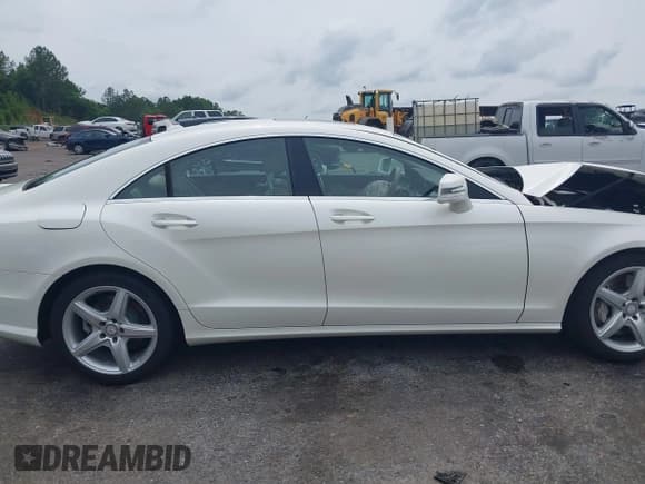 ✅ 2013 Mercedes-Benz CLS 550 • VIN: WDDLJ7DB1DA059112 • Lot: 42369038. Listed on IAAI with 117,739 mi. Free auction sales archive from the USA and detailed vehicle history report at DreamBid. Image 14.