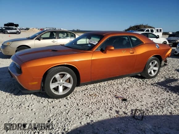 ✅ 2011 Dodge Challenger • VIN: 2B3CJ4DG2BH596642 • Lot: 86802364. Wystawiony na Copart z przebiegiem 273 801 mil. Bezpłatny archiwum sprzedaży aukcyjnych z USA i szczegółowy raport historii pojazdu na DreamBid. Zdjęcie 1.