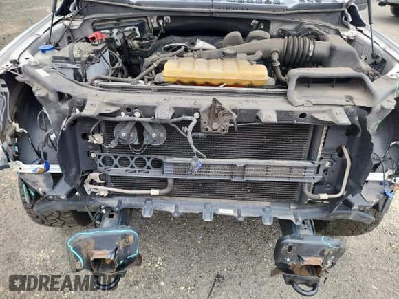 ✅ 2018 Ford F-150 XL • VIN: 1FTEW1EB0JFD15528 • Lot: 68415135. Wystawiony na Copart z przebiegiem 163 722 mil. Bezpłatny archiwum sprzedaży aukcyjnych z USA i szczegółowy raport historii pojazdu na DreamBid. Zdjęcie 11.