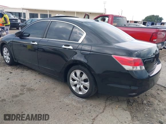 ✅ 2010 Honda Accord EX-L • VIN: 1HGCP3F85AA032141 • Lot: 43151976. Wystawiony na IAAI z przebiegiem 158 904 mil. Bezpłatny archiwum sprzedaży aukcyjnych z USA i szczegółowy raport historii pojazdu na DreamBid. Zdjęcie 3.