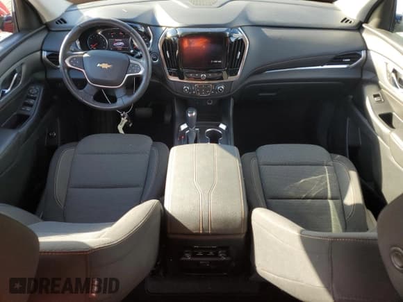 ✅ 2020 Chevrolet Traverse LT Cloth • VIN: 1GNEVGKWXLJ255844 • Lot: 85536955. Wystawiony na Copart z przebiegiem 37 724 mil. Bezpłatny archiwum sprzedaży aukcyjnych z USA i szczegółowy raport historii pojazdu na DreamBid. Zdjęcie 8.