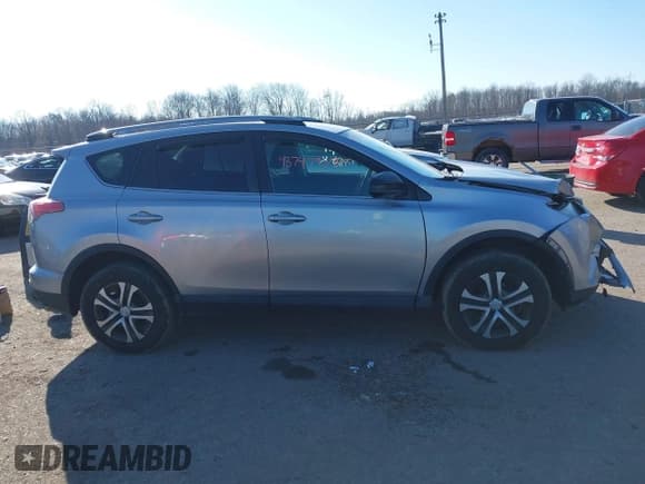✅ 2017 Toyota RAV4 LE • VIN: 2T3BFREV2HW550825 • Lot: 43747935. Listed on IAAI with 204,748 mi. Free auction sales archive from the USA and detailed vehicle history report at DreamBid. Image 13.