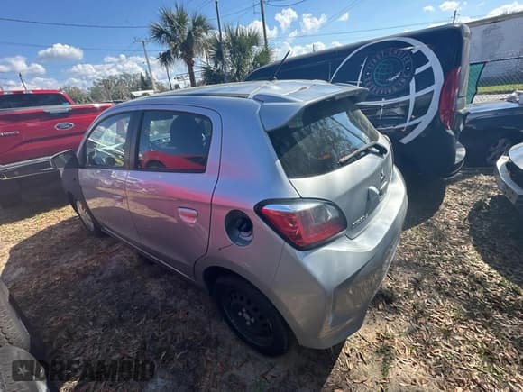 ✅ 2021 Mitsubishi Mirage ES • VIN: ML32AUHJ3MH011398 • Lot: 45041635. Wystawiony na Copart z przebiegiem 60 692 mil. Bezpłatny archiwum sprzedaży aukcyjnych z USA i szczegółowy raport historii pojazdu na DreamBid. Zdjęcie 3.