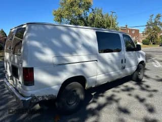 ✅ 2008 Ford Econoline Cargo Commercial • VIN: 1FTNE14W88DB34142 • Лот: 91618795. Опубликован ранее на Copart с пробегом 169 495 миль. Бесплатный доступ к архиву аукционных продаж из США и подробный отчёт об истории автомобиля на DreamBid. Изображение 4.