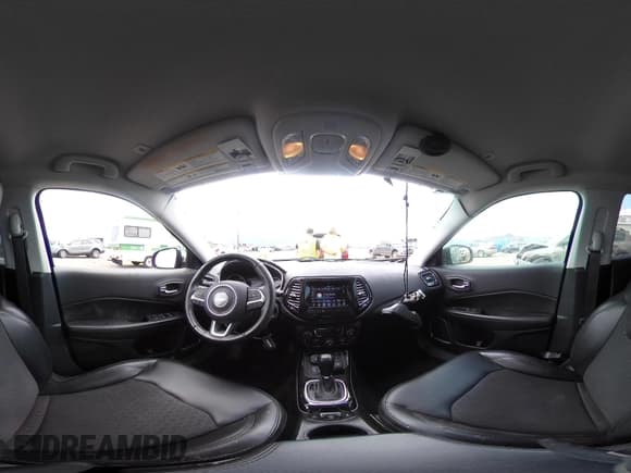 ✅ 2018 Jeep Compass Latitude • VIN: 3C4NJDBB6JT299135 • Lot: 42435560. Listed on IAAI with 74,347 mi. Free auction sales archive from the USA and detailed vehicle history report at DreamBid. Image 18.