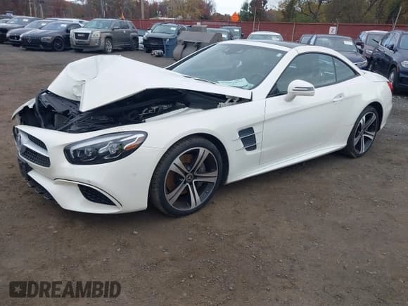 ✅ 2019 Mercedes-Benz SL 450 • VIN: WDDJK6GA7KF054496 • Lot: 43592895. Wystawiony na IAAI z przebiegiem 53 383 mil. Bezpłatny archiwum sprzedaży aukcyjnych z USA i szczegółowy raport historii pojazdu na DreamBid. Zdjęcie 2.