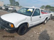 ✅ 1997 Chevrolet S-10 • VIN: 1GCCS14X2V8192082 • Лот: 42674518. Опубликован ранее на IAAI с пробегом 400 945 миль. Бесплатный доступ к архиву аукционных продаж из США и подробный отчёт об истории автомобиля на DreamBid. Изображение 2.