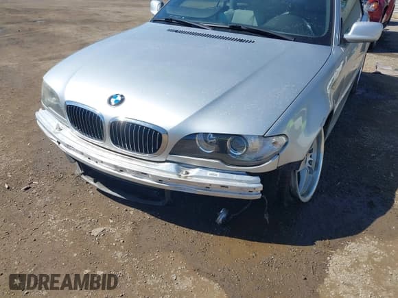 ✅ 2005 BMW 3 Series 325Ci • VIN: WBABW33455PL35855 • Lot: 41813161. Listed on IAAI with 100,871 mi. Free auction sales archive from the USA and detailed vehicle history report at DreamBid. Image 6.