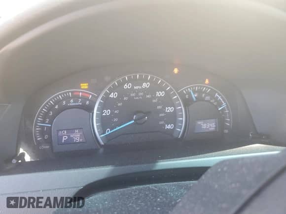 2014 Toyota Camry L z VIN 4T4BF1FK7ER440577, wystawiony jako Copart lot #85904505 z przebiegiem 78 346 mil mil oraz Szkoda całkowita • Salvage title. Historia ofert i sprzedaży dostępna na DreamBid. Obrazek 9.