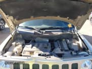 ✅ 2009 Jeep Patriot Limited • VIN: 1J8FF48B89D158025 • Лот: 43608860. Опубликован ранее на IAAI с пробегом 101 875 миль. Бесплатный доступ к архиву аукционных продаж из США и подробный отчёт об истории автомобиля на DreamBid. Изображение 10.