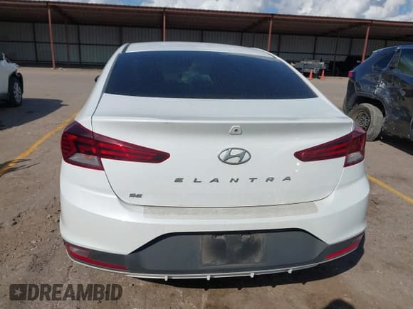 ✅ 2019 Hyundai Elantra SE • VIN: 5NPD74LF5KH492891 • Lot: 43386161. Listed on IAAI with 112,045 mi. Free auction sales archive from the USA and detailed vehicle history report at DreamBid. Image 17.