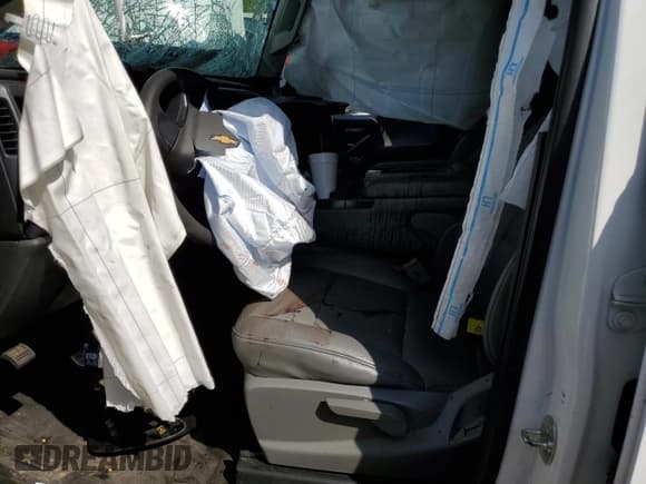 ✅ 2019 Chevrolet Silverado 1500 Work Truck • VIN: 2GCRCNEC9K1209968 • Lot: 68112995. Wystawiony na Copart z przebiegiem Nie podano. Bezpłatny archiwum sprzedaży aukcyjnych z USA i szczegółowy raport historii pojazdu na DreamBid. Zdjęcie 7.