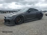 ✅ 2009 Nissan GT-R Premium • VIN: JN1AR54F59M252552 • Лот: 59635915. Опубликован ранее на Copart с пробегом 47 543 миль. Бесплатный доступ к архиву аукционных продаж из США и подробный отчёт об истории автомобиля на DreamBid. Изображение 1.