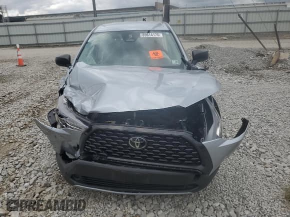 ✅ 2024 Toyota Corolla Cross L • VIN: 7MUAAAAGXRV075758 • Lot: 89614175. Listed on Copart with 27,392 mi. Free auction sales archive from the USA and detailed vehicle history report at DreamBid. Image 5.