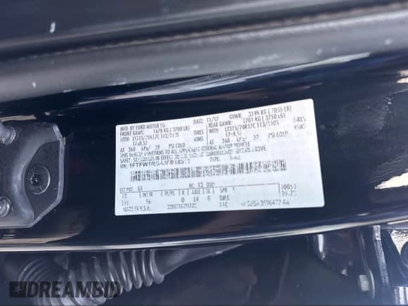 ✅ 2018 Ford F-150 Raptor • VIN: 1FTFW1RG4JFB18811 • Lot: 42748814. Wystawiony na IAAI z przebiegiem Nie podano. Bezpłatny archiwum sprzedaży aukcyjnych z USA i szczegółowy raport historii pojazdu na DreamBid. Zdjęcie 9.