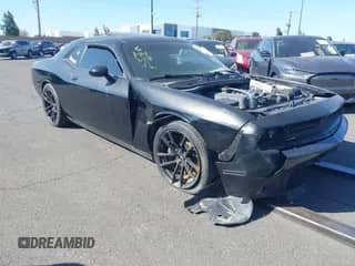 2018 Dodge Challenger T/A 392 z VIN 2C3CDZFJ1JH154627, wystawiony jako IAAI lot #41212864 z przebiegiem 61 453 mil mil oraz . Historia ofert i sprzedaży dostępna na DreamBid. Obrazek 1.