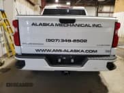 ✅ 2022 Chevrolet Silverado 1500 Custom • VIN: 3GCPYBEK8NG164578 • Lot: 51299555. Wystawiony na Copart z przebiegiem 34 630 mil. Bezpłatny archiwum sprzedaży aukcyjnych z USA i szczegółowy raport historii pojazdu na DreamBid. Zdjęcie 6.