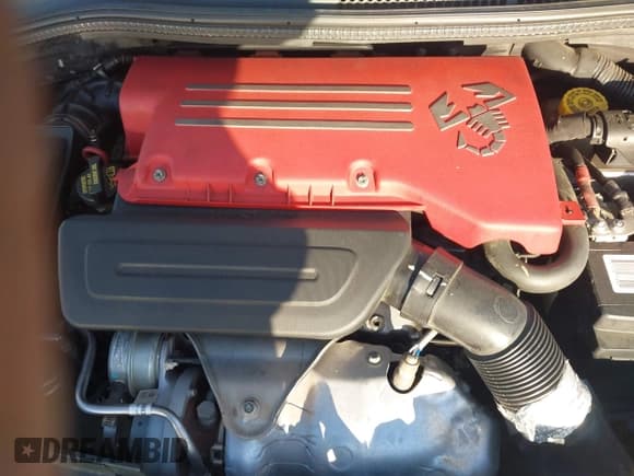 ✅ 2015 FIAT 500 Abarth • VIN: 3C3CFFJH9FT508518 • Лот: 41754653. Опубликован ранее на IAAI с пробегом 153 011 миль. Бесплатный доступ к архиву аукционных продаж из США и подробный отчёт об истории автомобиля на DreamBid. Изображение 10.