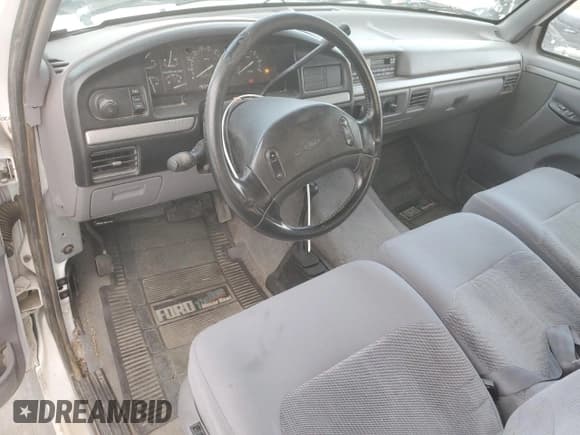 ✅ 1995 Ford F-250 • VIN: 1FTHX26G3SKB16721 • Лот: 93593445. Опубликован ранее на Copart с пробегом 147 144 миль. Бесплатный доступ к архиву аукционных продаж из США и подробный отчёт об истории автомобиля на DreamBid. Изображение 8.