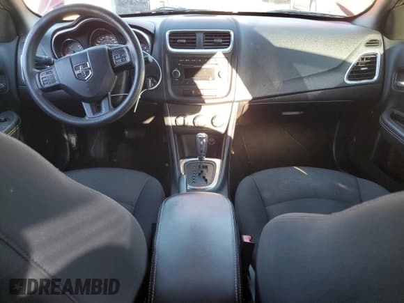 ✅ 2014 Dodge Avenger SE • VIN: 1C3CDZAB4EN104124 • Lot: 81886174. Wystawiony na Copart z przebiegiem 77 904 mil. Bezpłatny archiwum sprzedaży aukcyjnych z USA i szczegółowy raport historii pojazdu na DreamBid. Zdjęcie 8.