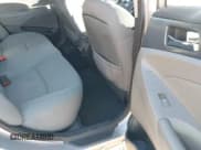 ✅ 2013 Hyundai Sonata Limited • VIN: KMHEC4A47DA051397 • Лот: 43230966. Опубликован ранее на IAAI с пробегом 130 559 миль. Бесплатный доступ к архиву аукционных продаж из США и подробный отчёт об истории автомобиля на DreamBid. Изображение 8.