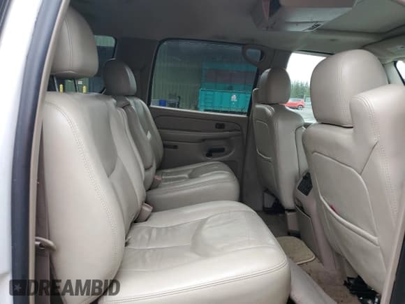 ✅ 2005 Chevrolet Suburban LT • VIN: 3GNFK16Z55G254040 • Lot: 43133425. Listed on Copart with 184,755 mi. Free auction sales archive from the USA and detailed vehicle history report at DreamBid. Image 11.