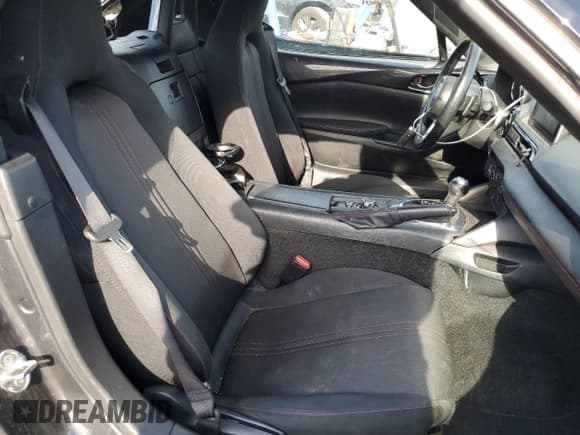 ✅ 2017 Mazda MX-5 Miata Club • VIN: JM1NDAC71H0120796 • Лот: 91042095. Опубликован ранее на Copart с пробегом 78 270 миль. Бесплатный доступ к архиву аукционных продаж из США и подробный отчёт об истории автомобиля на DreamBid. Изображение 10.