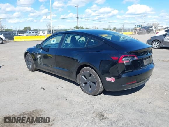 ✅ 2023 Tesla Model 3 • VIN: 5YJ3E1EA0PF456890 • Lot: 41922256. Wystawiony na IAAI z przebiegiem 68 138 mil. Bezpłatny archiwum sprzedaży aukcyjnych z USA i szczegółowy raport historii pojazdu na DreamBid. Zdjęcie 3.