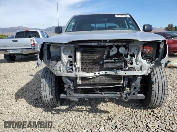 ✅ 2005 Toyota Tacoma PreRunner • VIN: 5TEJU62N25Z084754 • Lot: 90241225. Wystawiony na Copart z przebiegiem 170 721 mil. Bezpłatny archiwum sprzedaży aukcyjnych z USA i szczegółowy raport historii pojazdu na DreamBid. Zdjęcie 5.