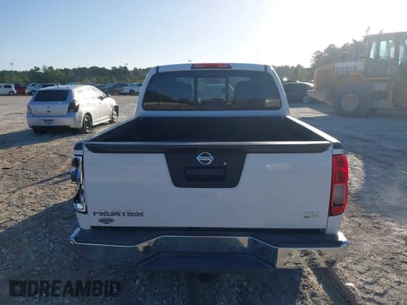 ✅ 2019 Nissan Frontier SL • VIN: 1N6AD0ER0KN740702 • Lot: 43360402. Listed on IAAI with 142,173 mi. Free auction sales archive from the USA and detailed vehicle history report at DreamBid. Image 16.