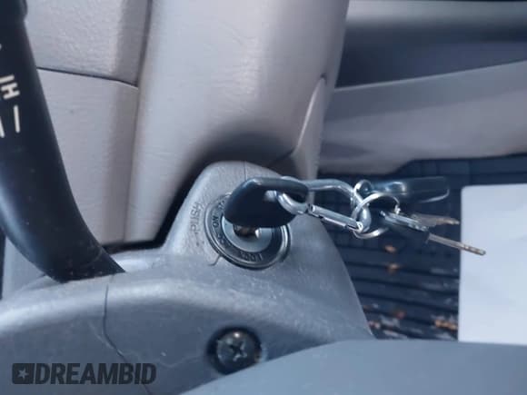 ✅ 2005 Toyota Camry SE • VIN: 4T1BE32K45U557807 • Lot: 43696415. Listed on IAAI with 118,918 mi. Free auction sales archive from the USA and detailed vehicle history report at DreamBid. Image 11.