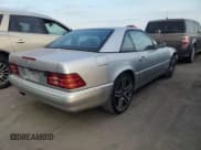 ✅ 2000 Mercedes-Benz SL 500 • VIN: WDBFA68F5YF193661 • Lot: 76386784. Wystawiony na Copart z przebiegiem Nie podano. Bezpłatny archiwum sprzedaży aukcyjnych z USA i szczegółowy raport historii pojazdu na DreamBid. Zdjęcie 3.