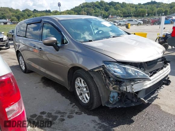 ✅ 2017 Chrysler Pacifica Touring • VIN: 2C4RC1DG7HR771861 • Лот: 43367773. Опубликован ранее на IAAI с пробегом 152 060 миль. Бесплатный доступ к архиву аукционных продаж из США и подробный отчёт об истории автомобиля на DreamBid. Изображение 1.