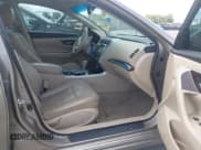 ✅ 2014 Nissan Altima S • VIN: 1N4AL3AP0EC103598 • Lot: 43007212. Wystawiony na IAAI z przebiegiem 125 248 mil. Bezpłatny archiwum sprzedaży aukcyjnych z USA i szczegółowy raport historii pojazdu na DreamBid. Zdjęcie 5.