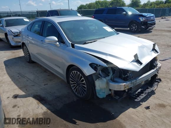 ✅ 2017 Ford Fusion Hybrid Titanium • VIN: 3FA6P0RU4HR387052 • Лот: 43191238. Опубликован ранее на IAAI с пробегом 204 571 миль. Бесплатный доступ к архиву аукционных продаж из США и подробный отчёт об истории автомобиля на DreamBid. Изображение 1.