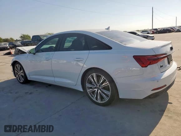✅ 2024 Audi A6 Premium Plus • VIN: WAUE3BF29RN018558 • Лот: 68147275. Опубликован ранее на Copart с пробегом 12 375 миль. Бесплатный доступ к архиву аукционных продаж из США и подробный отчёт об истории автомобиля на DreamBid. Изображение 2.