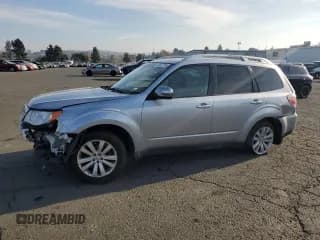 ✅ 2012 Subaru Forester X Touring • VIN: JF2SHAHC5CH415232 • Lot: 84522724. Wystawiony na Copart z przebiegiem 133 062 mil. Bezpłatny archiwum sprzedaży aukcyjnych z USA i szczegółowy raport historii pojazdu na DreamBid. Zdjęcie 1.