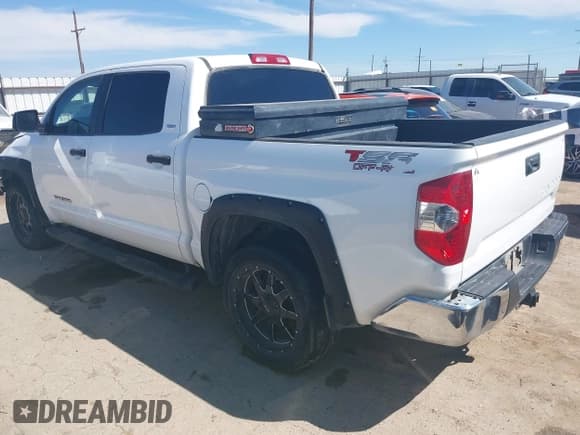 ✅ 2015 Toyota Tundra SR5 • VIN: 5TFEM5F10FX084229 • Lot: 43297702. Listed on IAAI with 168,252 mi. Free auction sales archive from the USA and detailed vehicle history report at DreamBid. Image 3.