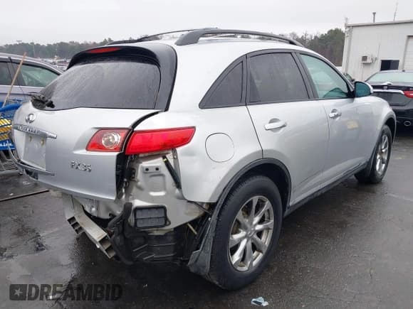 ✅ 2007 Infiniti FX • VIN: JNRAS08WX7X209528 • Lot: 43713074. Wystawiony na IAAI z przebiegiem 134 282 mil. Bezpłatny archiwum sprzedaży aukcyjnych z USA i szczegółowy raport historii pojazdu na DreamBid. Zdjęcie 4.