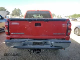 ✅ 2004 Chevrolet Silverado 1500 LS • VIN: 2GCEK19V741117427 • Лот: 74441714. Опубликован ранее на Copart с пробегом 275 176 миль. Бесплатный доступ к архиву аукционных продаж из США и подробный отчёт об истории автомобиля на DreamBid. Изображение 6.